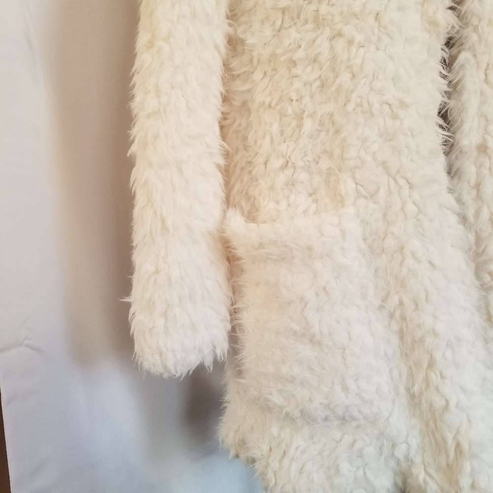 Sz S Cream Open Front Shaggy Teddy Bear Coat - Picture 6 of 8